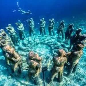 Lay Day Gili T image 0
